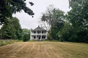 2735 S Riverside Dr, Beloit, WI 53511 - Photo 1