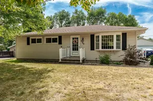2160 Linway Dr, Beloit, WI 53511 - Photo 10