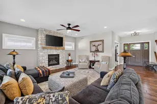 4181 Hanover Dr, DeForest, WI 53532 - Photo 6
