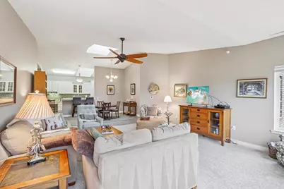 5 Cherokee Circle #204, Madison, WI 53704 - Photo 4