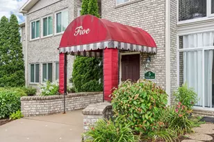 5 Cherokee Cir, Madison, WI 53704 - Photo 1