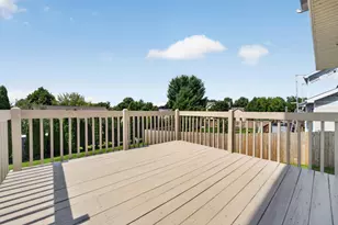 914 Eagle Crest Dr, Madison, WI 53704 - Photo 38