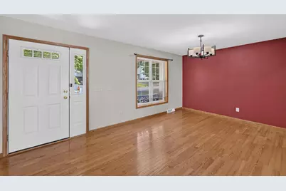 914 Eagle Crest Drive, Madison, WI 53704 - Photo 4