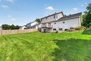 914 Eagle Crest Dr, Madison, WI 53704 - Photo 40