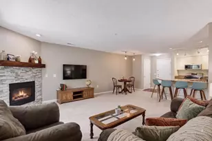 8510 Greenway Blvd, Middleton, WI 53562 - Photo 2