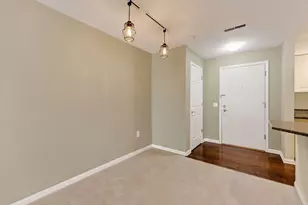 8510 Greenway Blvd, Middleton, WI 53562 - Photo 12