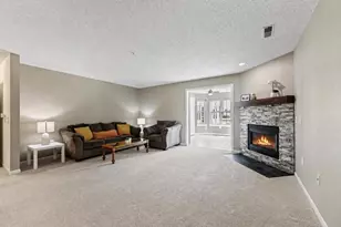 8510 Greenway Blvd, Middleton, WI 53562 - Photo 6