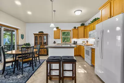 566 Water Tower Drive, Marshall, WI 53559 - Photo 6