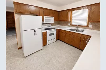 1164 Ontario Drive, Janesville, WI 53545 - Photo 8