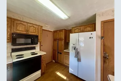 2703 11th Avenue, Monroe, WI 53566 - Photo 8