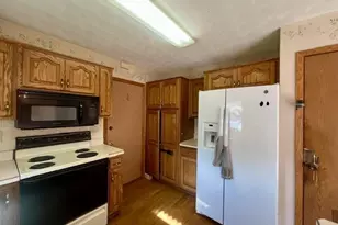 2703 11th Ave, Monroe, WI 53566 - Photo 8
