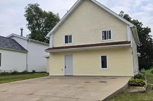 204 S Church St, Browntown, WI 53522 - Photo 2