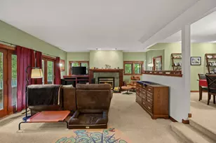 6760 Sunset Dr, Verona, WI 53593 - Photo 16
