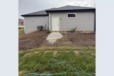 5805 Bridle Way, Madison, WI 53718 - Photo 6
