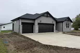 5805 Bridle Way, Madison, WI 53718 - Photo 2