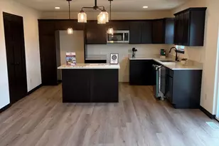 5805 Bridle Way, Madison, WI 53718 - Photo 10