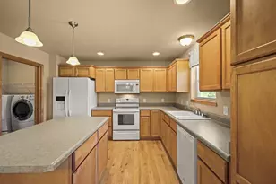 7 Half Moon Ct, Madison, WI 53718 - Photo 10