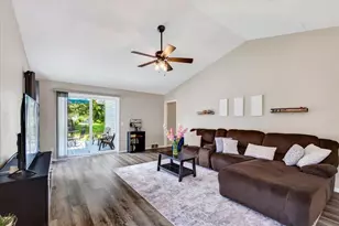 7022 Rockstream Dr, Madison, WI 53719 - Photo 6