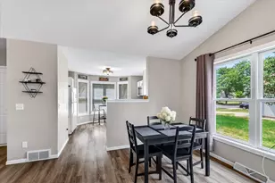 7022 Rockstream Dr, Madison, WI 53719 - Photo 12
