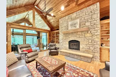 7636 S Butterfly Road, Beloit, WI 53511 - Photo 4
