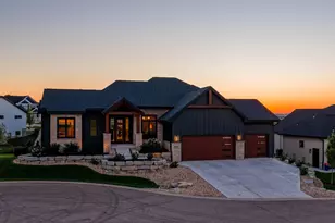 5013 Apricot Blossom Ct, Waunakee, WI 53597 - Photo 2