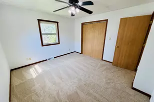 2210 Ridgeway Rd, Monroe, WI 53566 - Photo 34