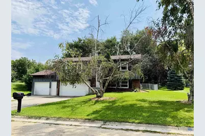 2210 Ridgeway Road, Monroe, WI 53566 - Photo 4