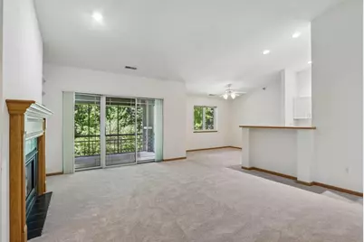 2820 Mickelson Parkway #302, Fitchburg, WI 53711 - Photo 6