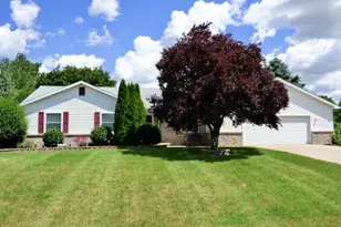 1525 E Williams Dr, Beloit, WI 53511 - Photo 1