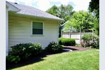 1525 E Williams Drive, Beloit, WI 53511 - Photo 16