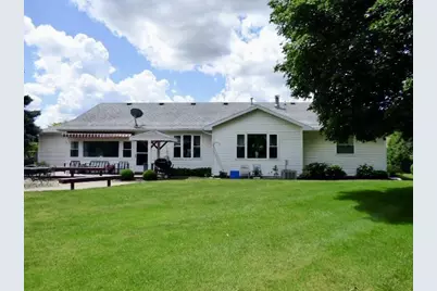 1525 E Williams Drive, Beloit, WI 53511 - Photo 4