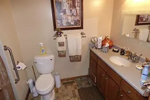 1525 E Williams Dr, Beloit, WI 53511 - Photo 32