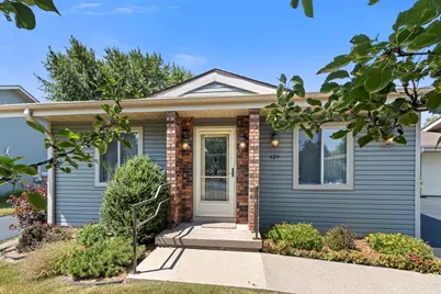 424 S Lexington Parkway, DeForest, WI 53532 - Photo 2