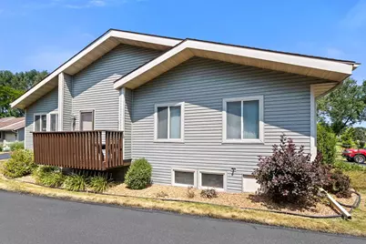 424 S Lexington Parkway, DeForest, WI 53532 - Photo 4