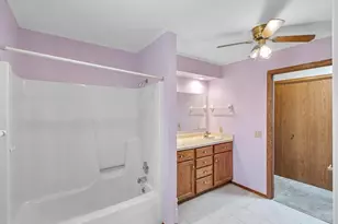 424 S Lexington Pkwy, DeForest, WI 53532 - Photo 22