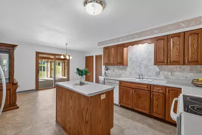 205 Starkweather Drive, Beaver Dam, WI 53916 - Photo 6