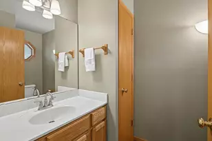 6867 Valiant Dr, Windsor, WI 53598 - Photo 10