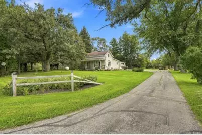 882 Taylor Lane, Stoughton, WI 53589 - Photo 2