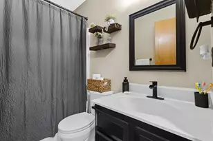 5 Waywood Cir, Madison, WI 53704 - Photo 36