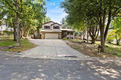5 Waywood Circle, Madison, WI 53704 - Photo 2