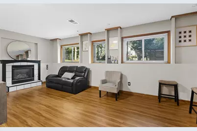 5 Waywood Circle, Madison, WI 53704 - Photo 8