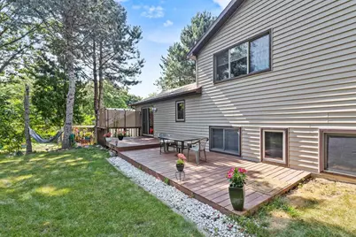 5 Waywood Circle, Madison, WI 53704 - Photo 10