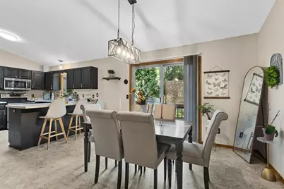 5 Waywood Circle, Madison, WI 53704 - Photo 8