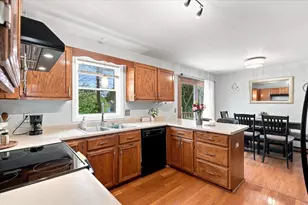 7202 E Valley Ridge Dr, Madison, WI 53719 - Photo 18