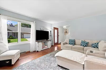 7202 E Valley Ridge Drive, Madison, WI 53719 - Photo 10
