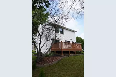 7202 E Valley Ridge Drive, Madison, WI 53719 - Photo 2