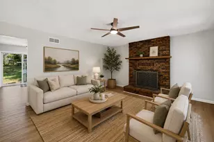 1121 Debra Ln, Madison, WI 53704 - Photo 2