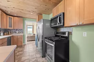 4210 Sunnyside Crescent, Madison, WI 53704 - Photo 18