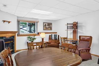 571 N Wisconsin Street, Berlin, WI 54923 - Photo 6