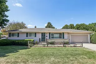1005 N Sumac Dr, Janesville, WI 53545 - Photo 1